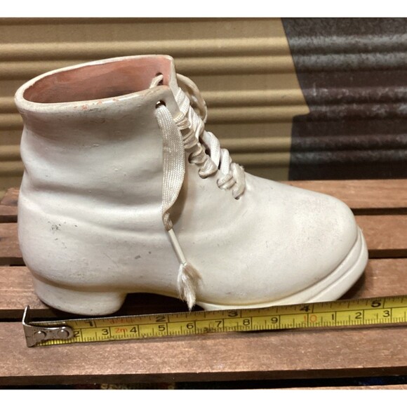 Vintage 3.5" Porcelain Baby Shoe With Laces Planter Nursery Decor Baby Shower - Picture 10 of 11